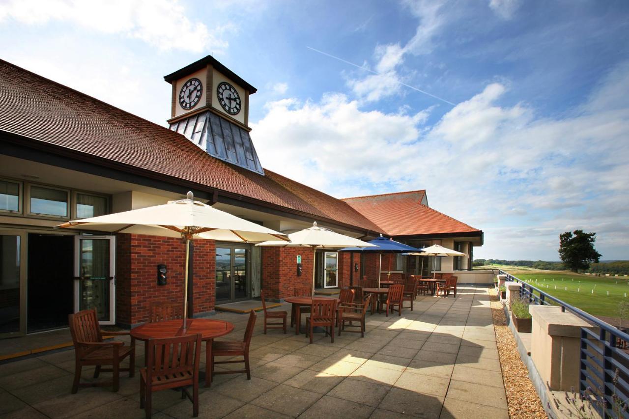 The Oxfordshire Golf & 4*
